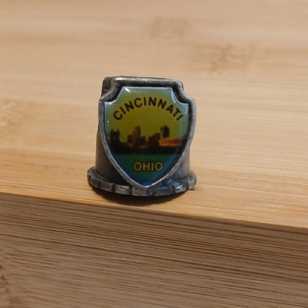 4 Souvenir Thimble Set